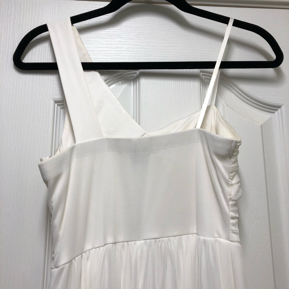 Formal/Wedding Dress - Picture 4 of 8